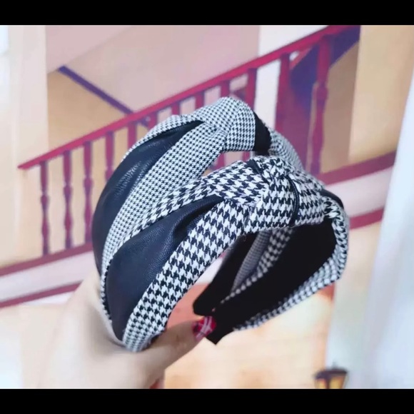 New black and white fabric print houndstooth top knot with leather headband - Picture 8 of 10